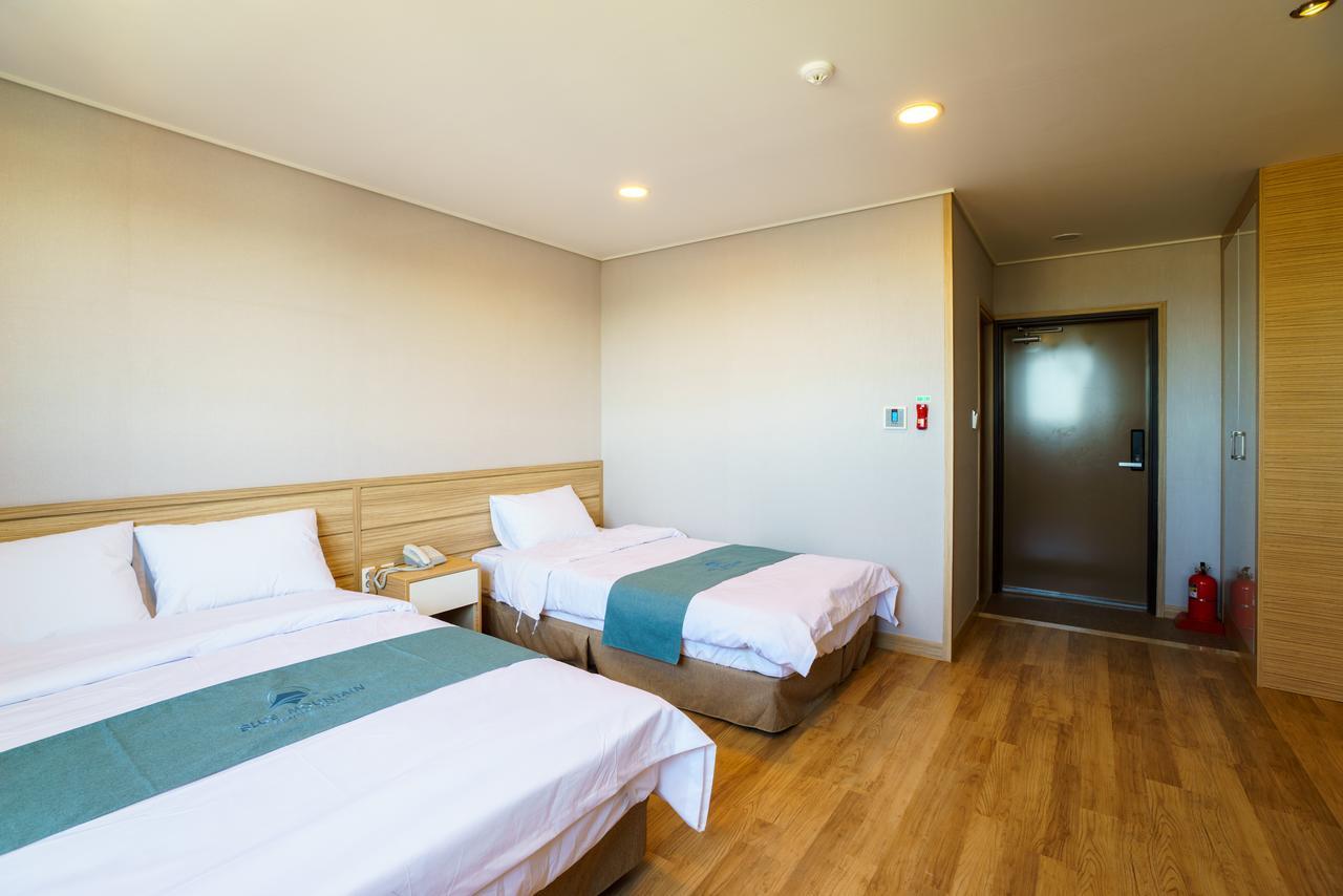 Blue Mountain Hotel Songsan-ni Экстерьер фото