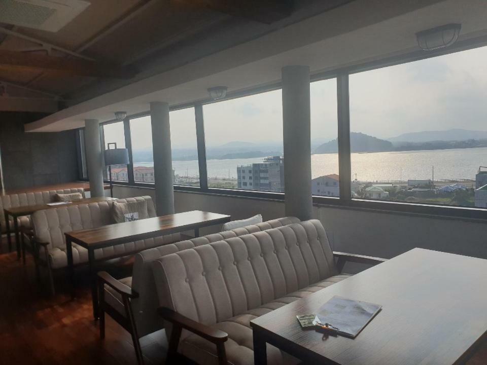 Blue Mountain Hotel Songsan-ni Экстерьер фото